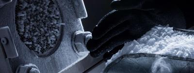 Kryogenes Entgraten - Entfernen von Graten mit niedrigen Temperaturen