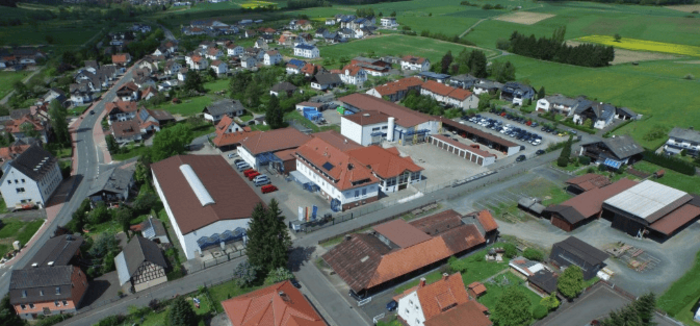 Aufnahme in Vogelperspektive des HOF Gel&auml;ndes